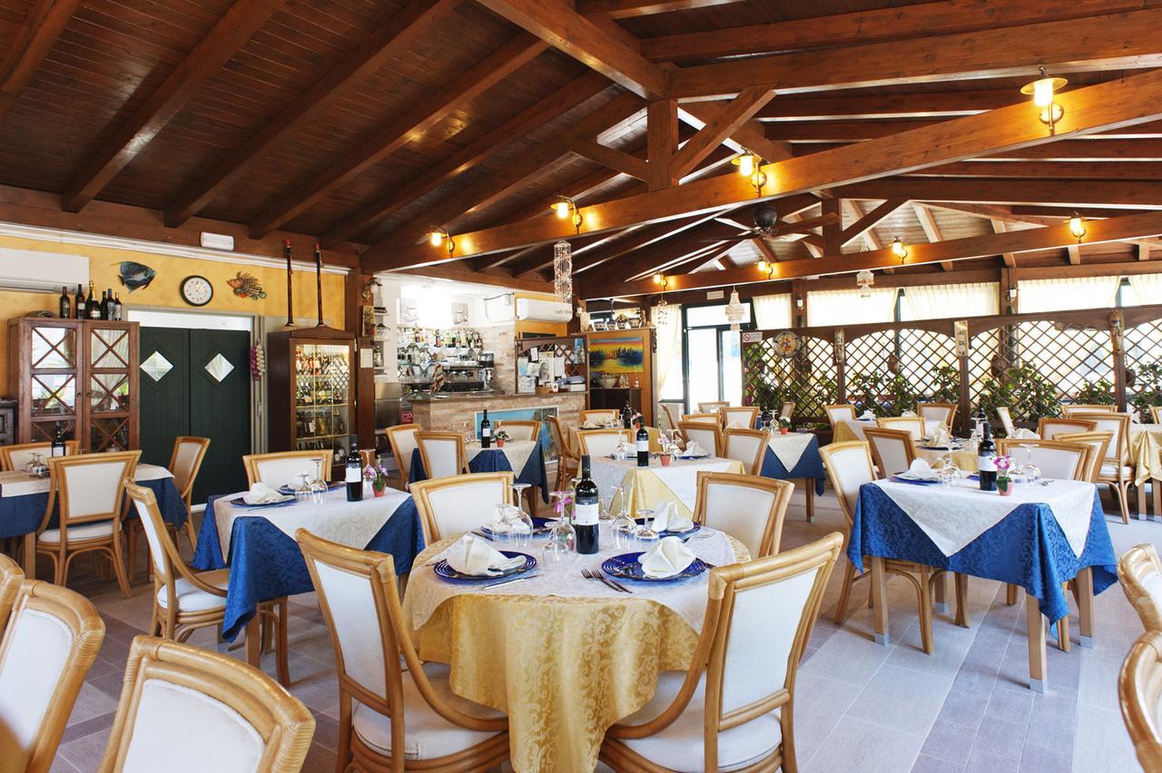 Hotel La Tramontana San Domino Buitenkant foto