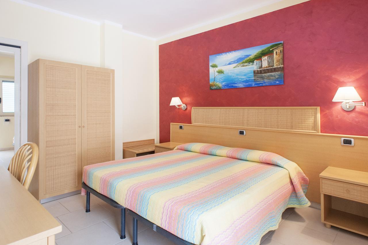 Hotel La Tramontana San Domino Buitenkant foto