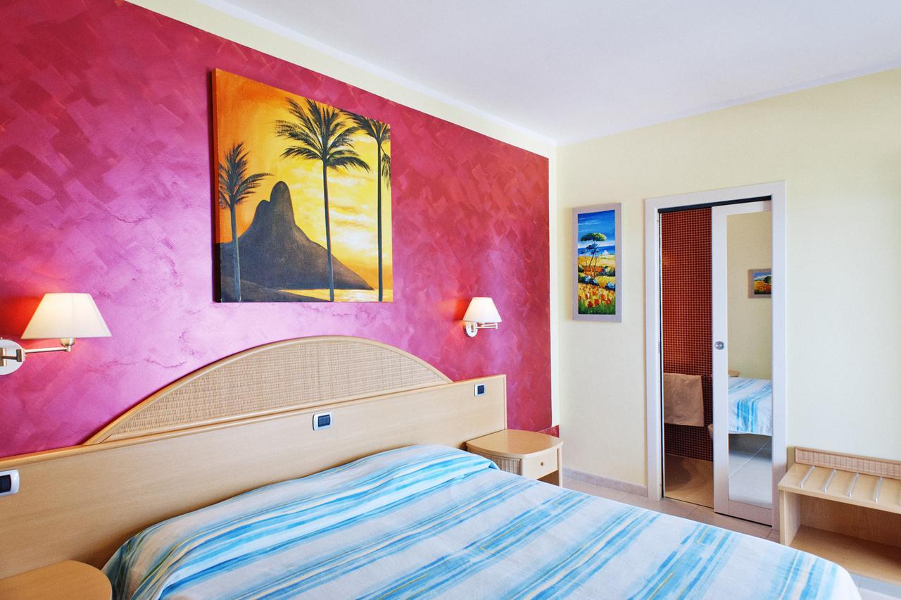 Hotel La Tramontana San Domino Buitenkant foto